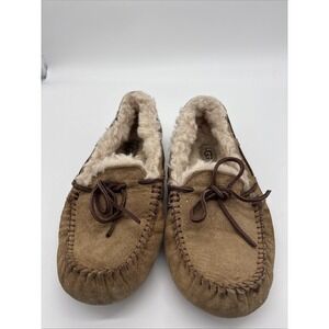 UGG Women's Dakota Lace up Moccasin‎ Slippers Faux Fur Light Brown Size 8